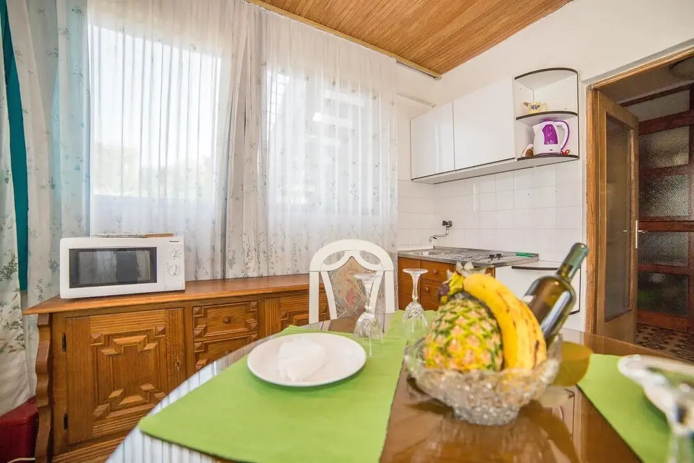 Apartments Jako