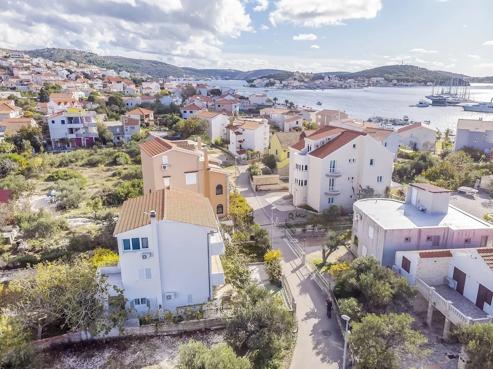 Apartments Ana
