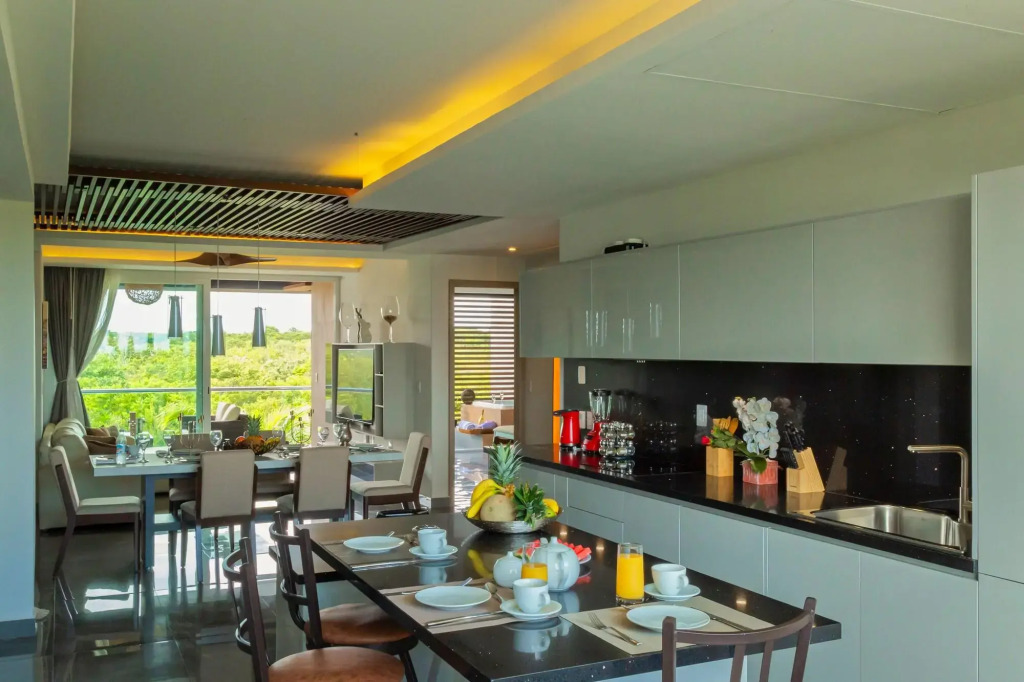 Solmare Apartments & Suites