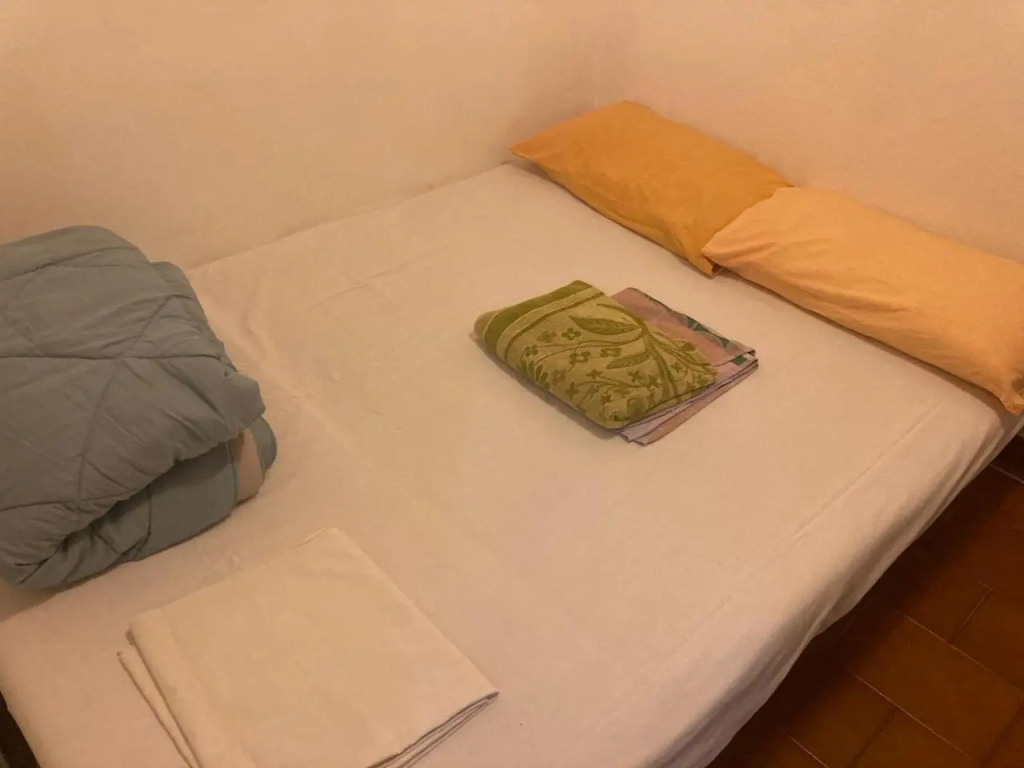 Cheerful Room, Sharing Kitchen in a Cosy Family Art House, Ideal for One Person Or Couple