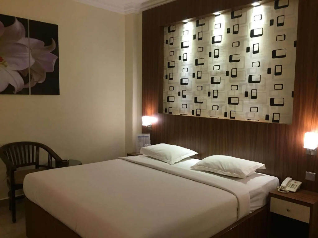 Hotel Diana