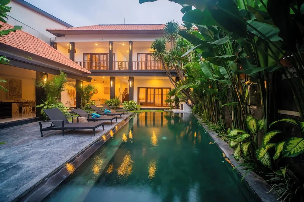 3BR Villa White Rose Central Canggu