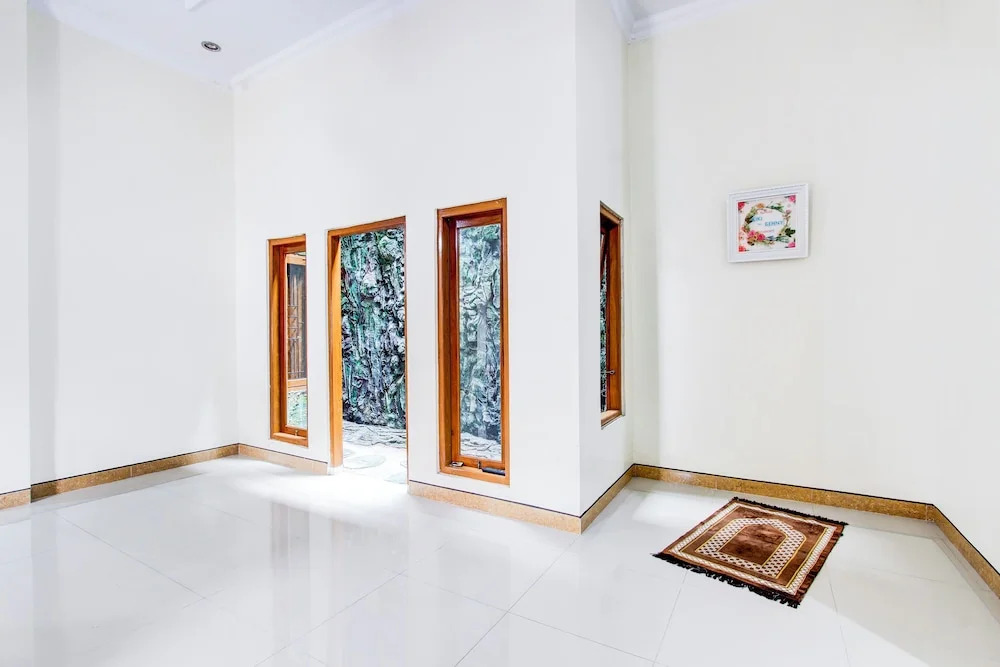 Hotel O Homestay Putra Syariah