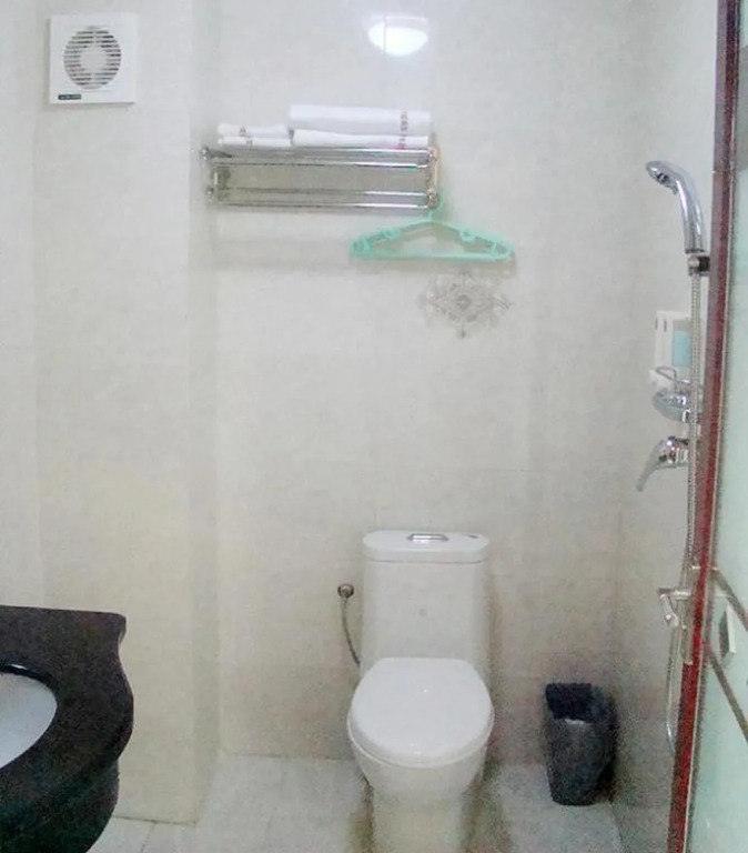 Yuanlong Business Hotel