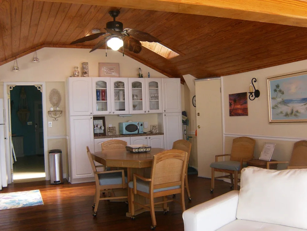 Serenity Bay Cottages