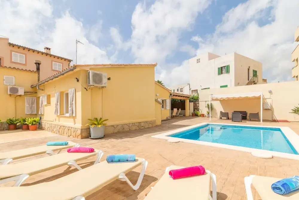 Holiday Home in Playa na Ferradura Beach