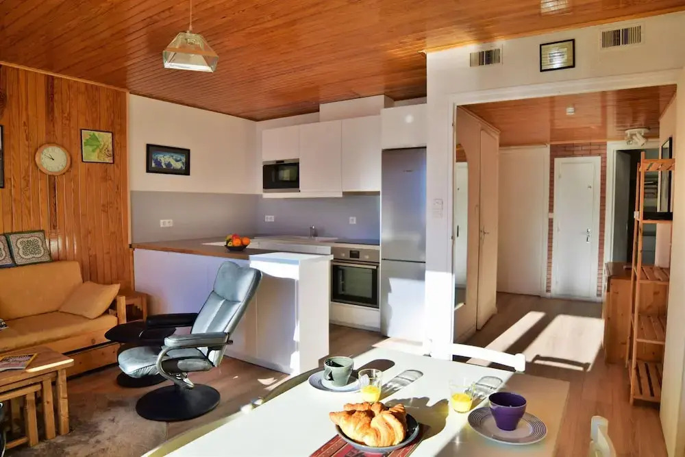 Alpine Retreat Near the Slopes
