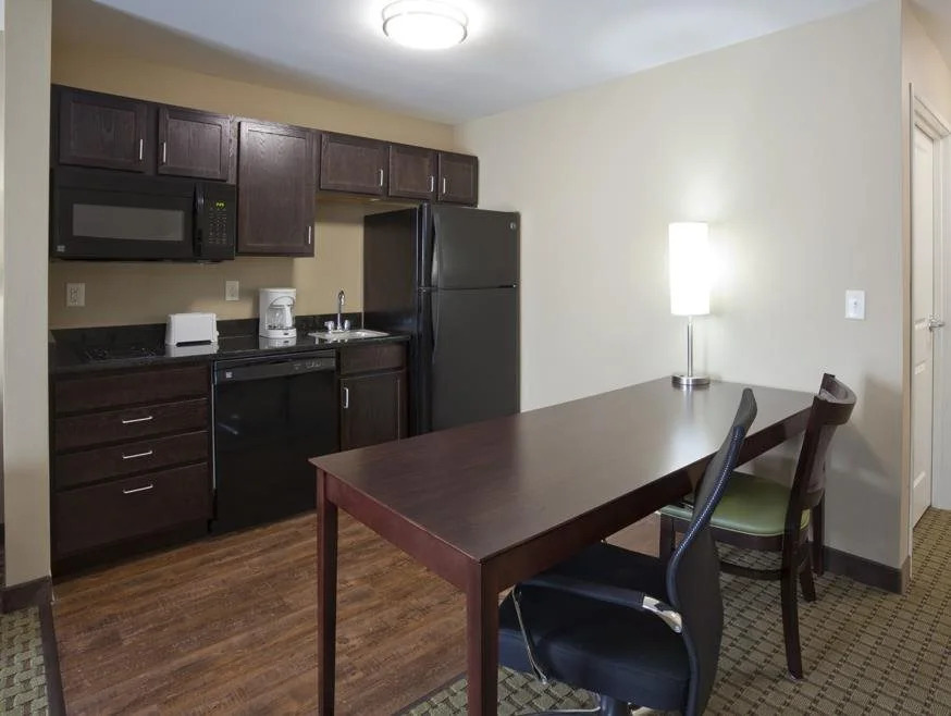 GrandStay Hotel & Suites Thief River Falls