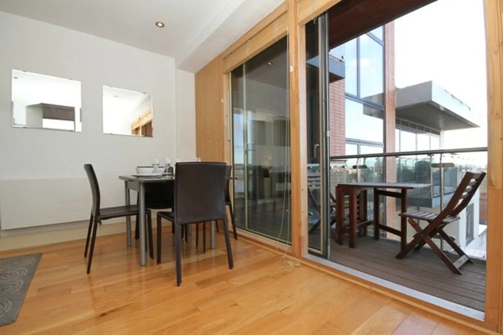 Georges Street Luxury Apartment