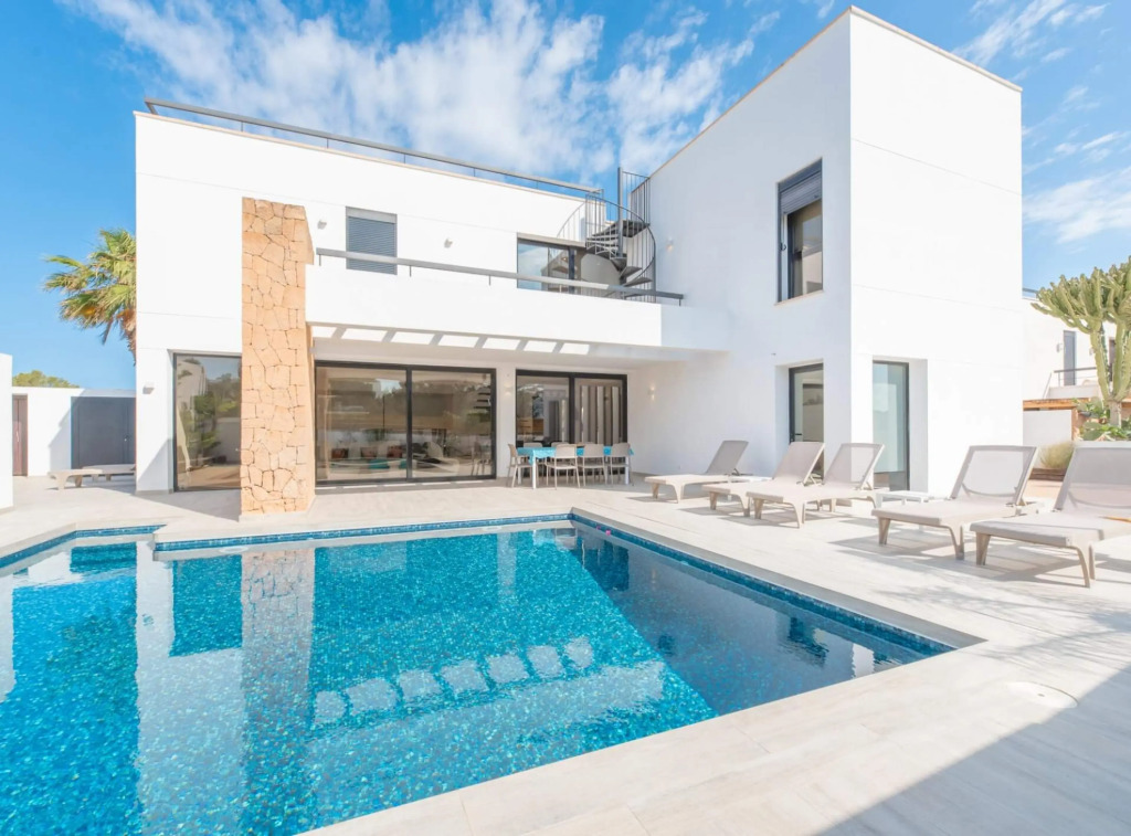 Villa Sa Marinada Modern villa