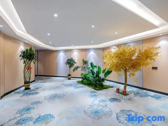 Xiyue Select Hotel (Sun Yat-sen's Former Residence Nanlang High-Speed Railway Station Branch)