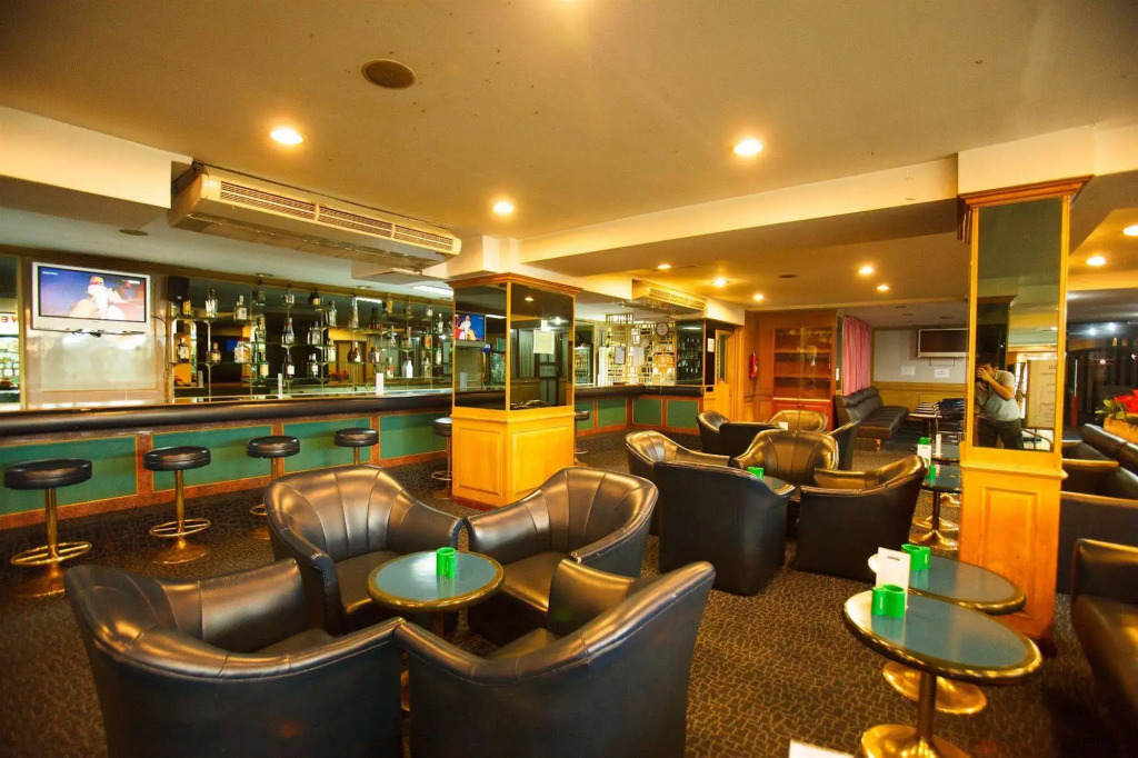 Nana Hotel