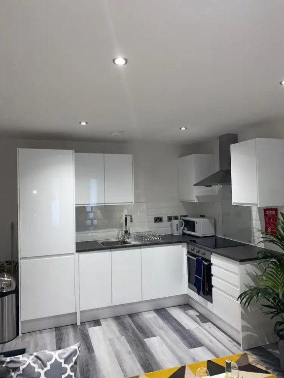 Fresh and Modern 2 Bed Flat Birmingham