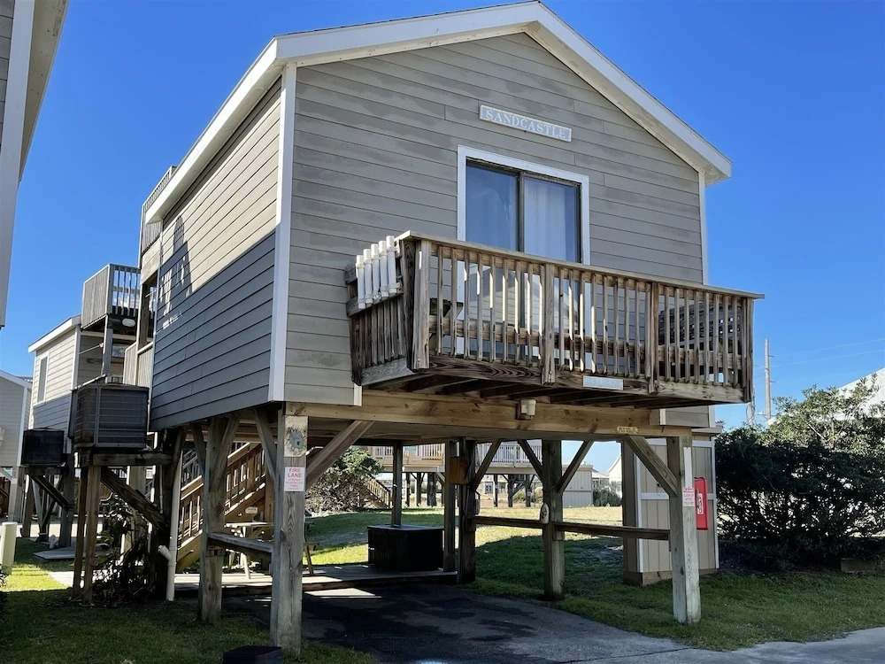 21 Sandcastle Studio Bedroom Condo by RedAwning