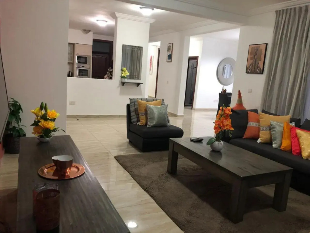 Serene 1 bedroom Apartment with Pool and Free Parking