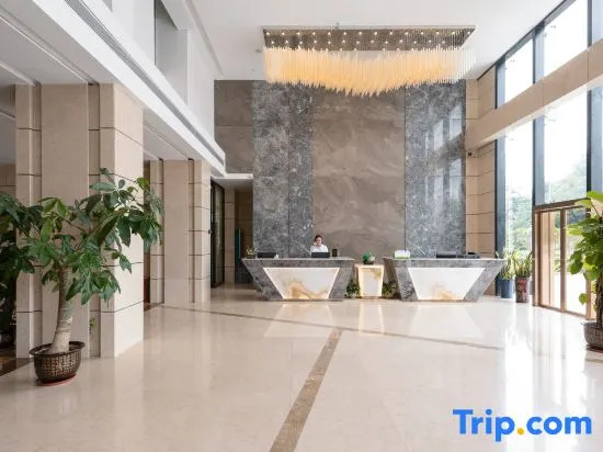 Qianyi Hotel(Yulin National Defense Building)