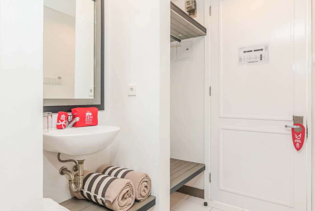 ZEN Rooms Kerobokan Jalan Bidadari