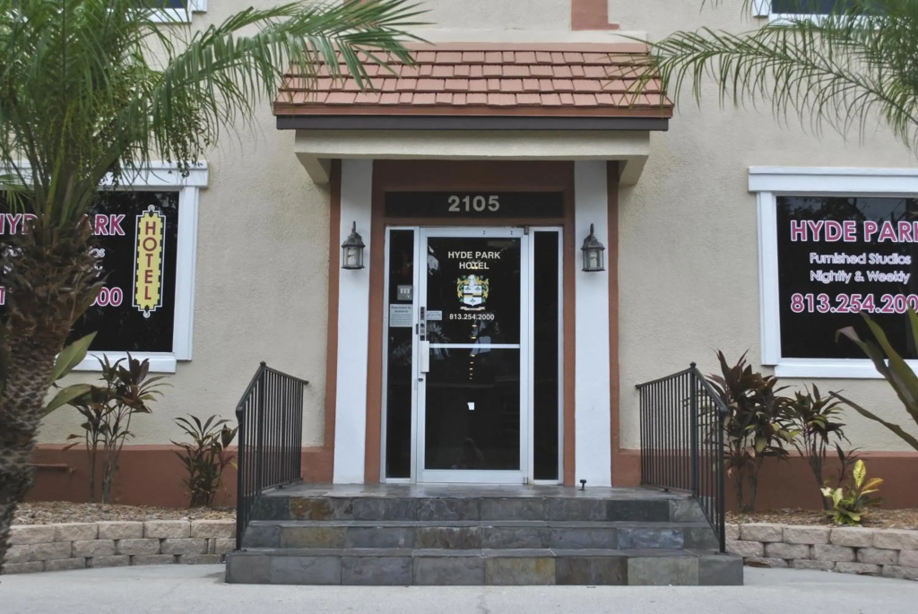 Hyde Park Hotel