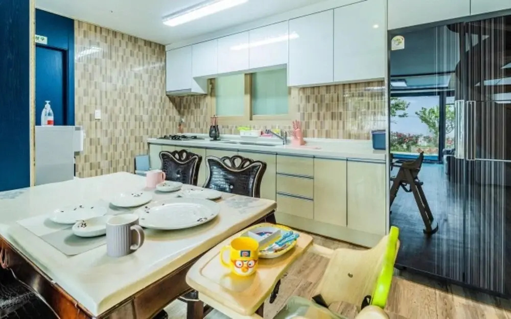 Daebudo Sunshine Kids Pool Villa