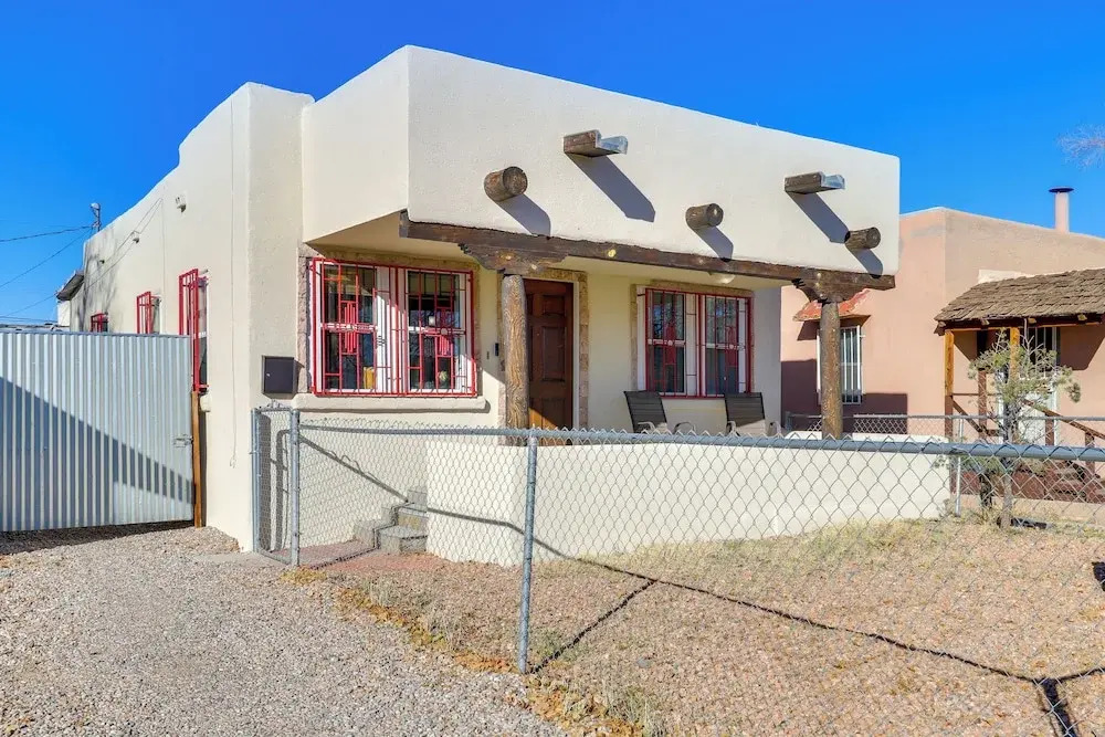 2 Mi to Heart of Old Town! Stylish ABQ Home