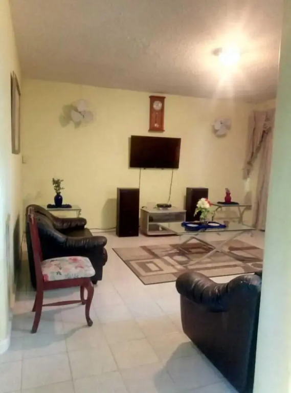 rush bond villa