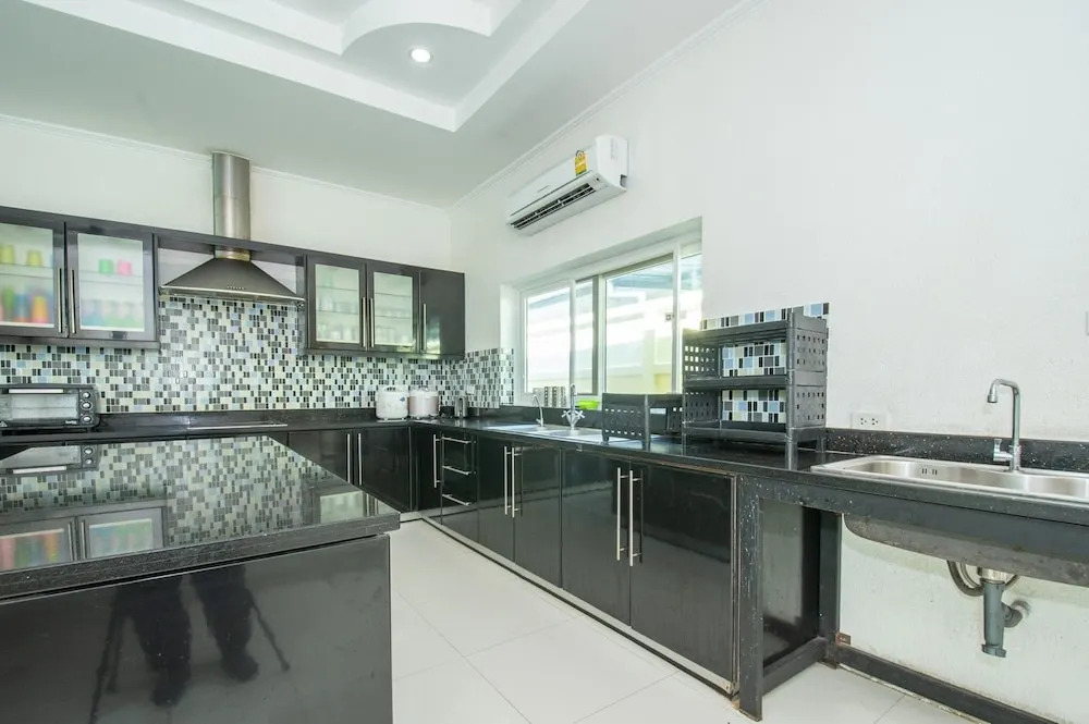 Pool Villa for Families and Party