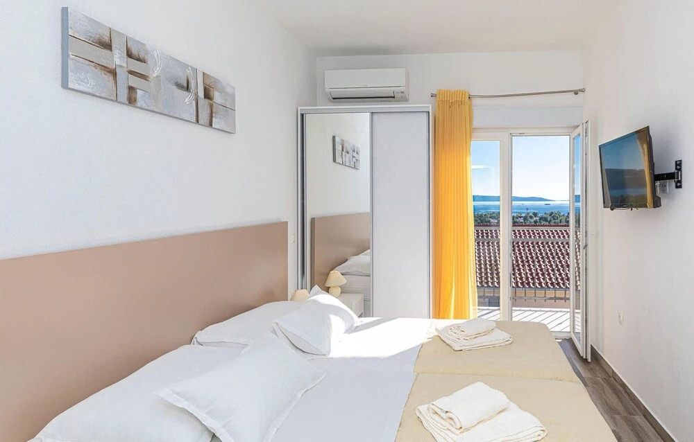 Stunning Home in Seget Vranjica with Outdoor Swimming Pool, Hot Tub & 4 Bedrooms