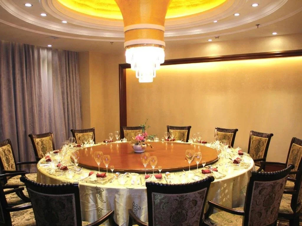 Fengcheng Hotel