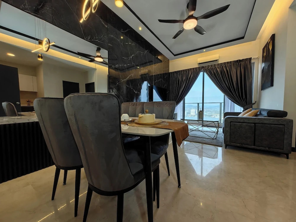 Attic Home Melaka Silverscape Residence & Jonker