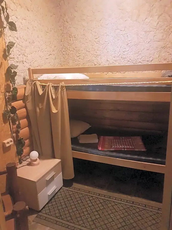 Hostel P33