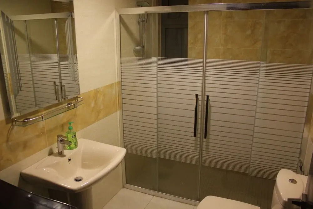 Elegant Modern & Style Hillview Balcony