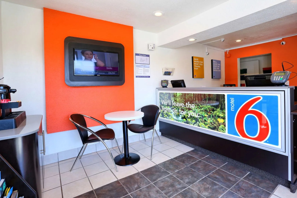 Super 8 by Wyndham Walnut Creek