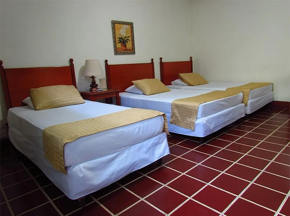 Hotel Villa Serena Flor Blanca