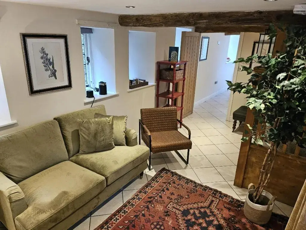 Cotswold Gardens Bed and Breakfast