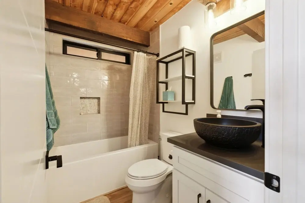 Golden Peak Cabin 3 Bedroom Home by Yosemite Region Resorts