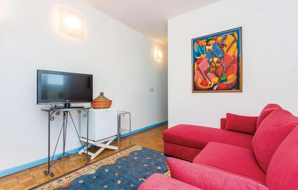 Awesome Home In Malinska With Wifi