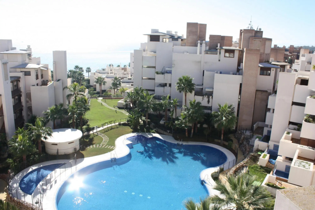 121 - 3 Bedroom with private Pool