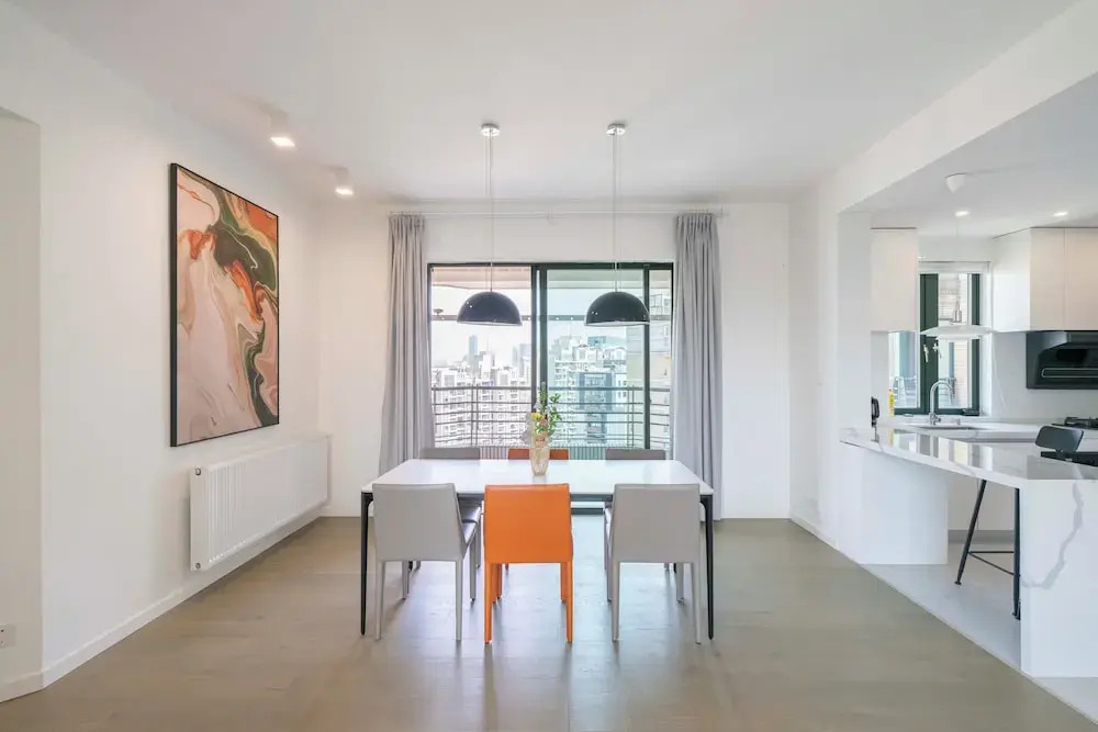 Tyms Elegant 4BR 2BA Apt Xujiahui Malls