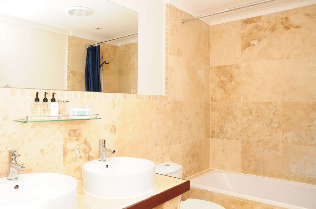 Hout Bay Breeze Guest House