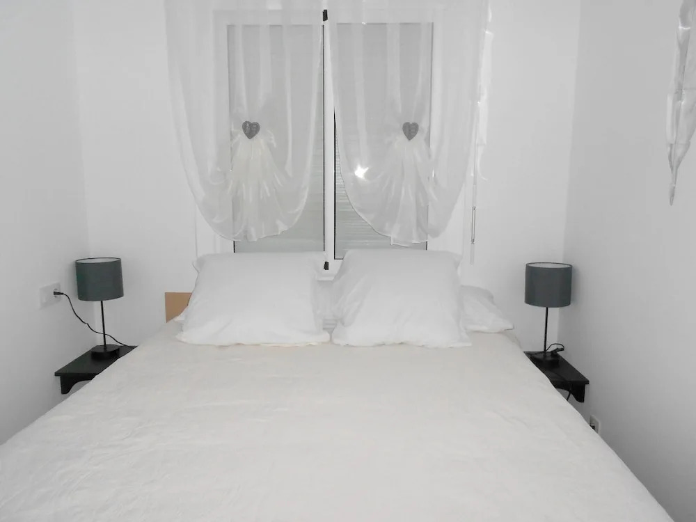 Apartment With one Bedroom in Empuriabrava, With Wonderful sea View and Furnished Balcony