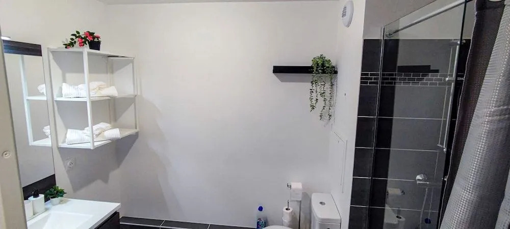 Apartment Near University and Airport Paris-orly by Servallgroup