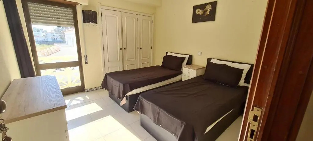 401 - 2 bedroomed Apartment - Oura - Sea View