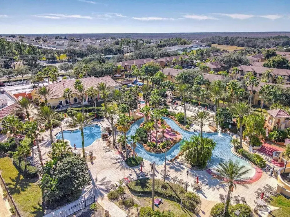 4 BDR in Regal Palms Resort!