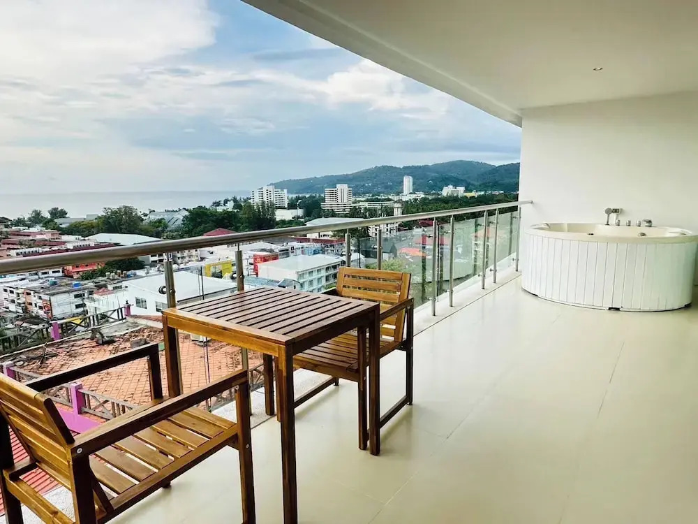 A26 - 2 Bdr Condo, Stunning Sea View, Karon Beach