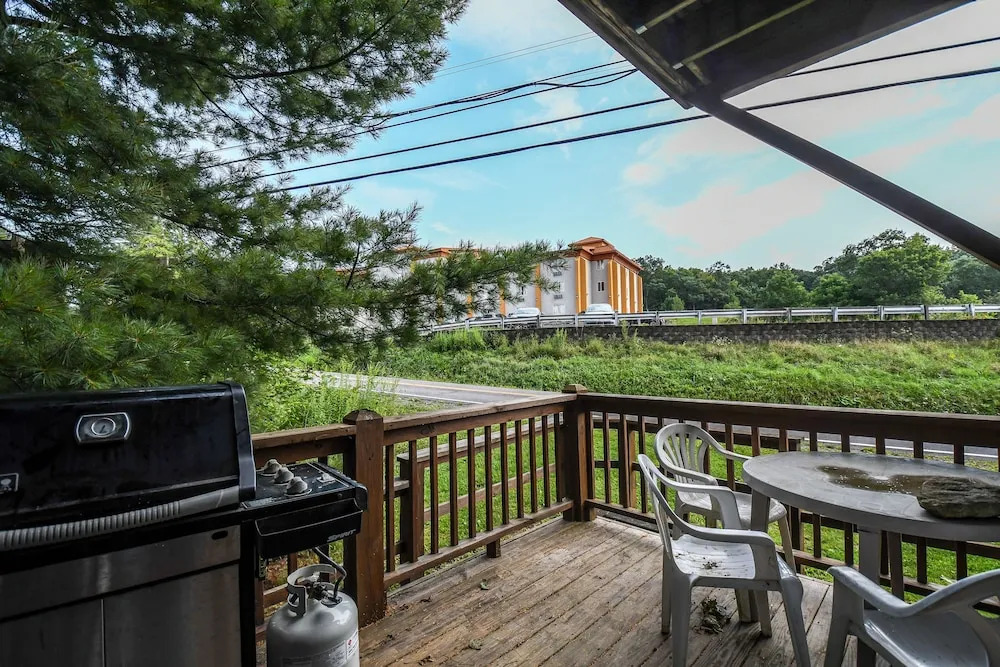 Cedar Creek 4 Bedroom Townhome #14