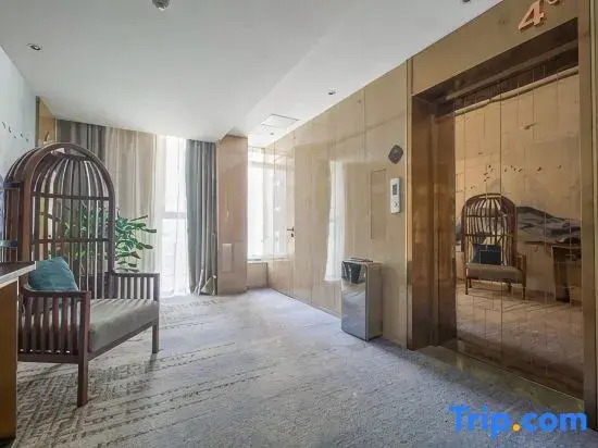 Ganzhou Qianhai Hotel