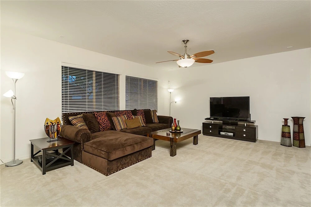 Pinnacle Vista 5 BR by Casago