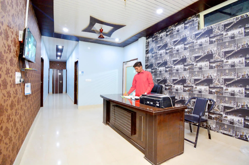 OYO 42911 Blue Sky Guest House