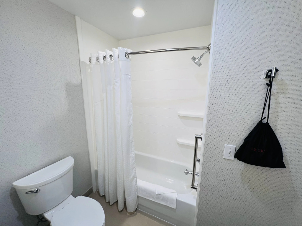 Holiday Inn Express & Suites Salinas by IHG