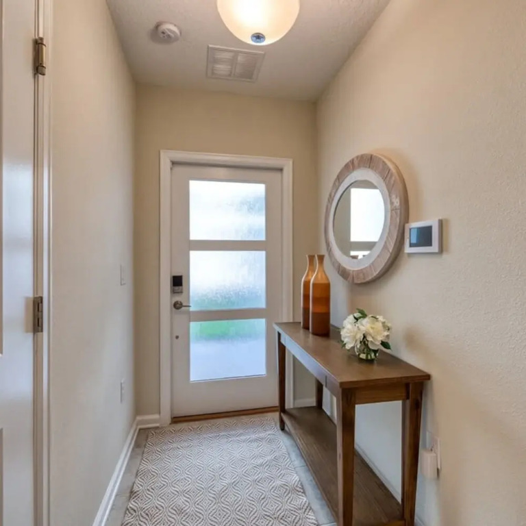 Modern 2BR Condo w Mickey Room - Family Perfection